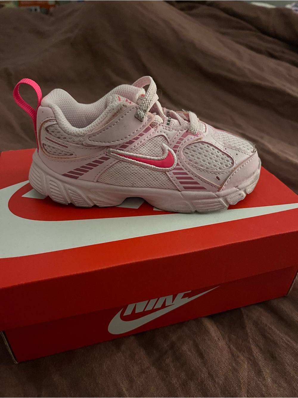Nike V5 RNR BT- Kids Light Pink and Hot Pink Sneakers